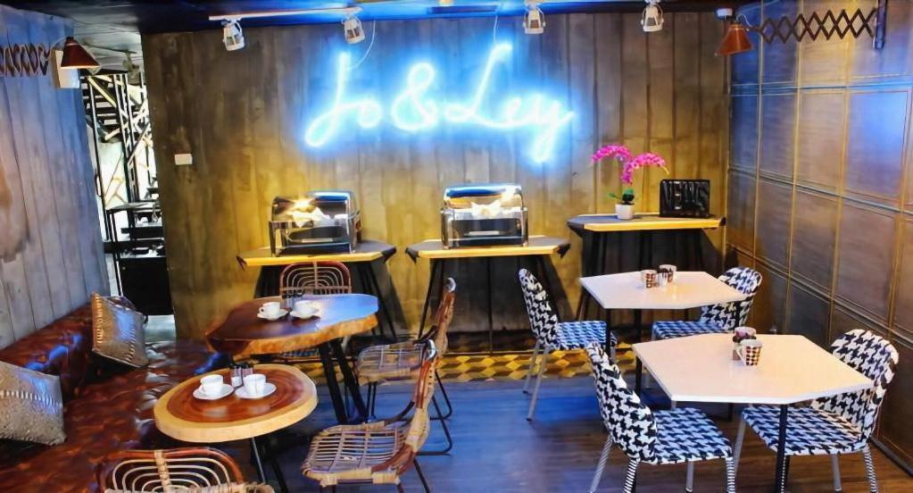 Couleur Hotel Cengkareng Jakarta Luaran gambar