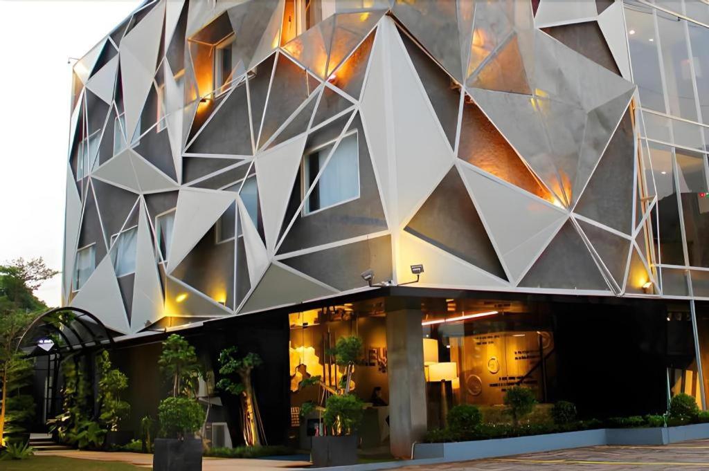 Couleur Hotel Cengkareng Jakarta Luaran gambar